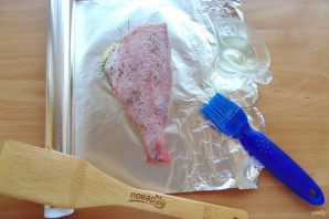 Морской окунь в духовке с лимоном