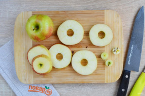 Яблочные пончики