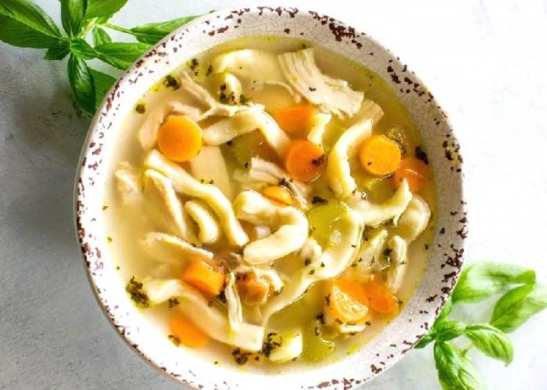 
Суп с домашней лапшой и курицей — самый вкусный пошаговый рецепт	