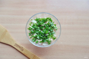 Салат с курицей, киви и грибами Салат с курицей, киви и грибами