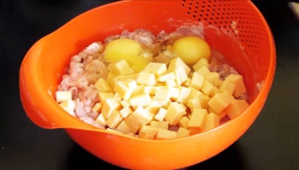 
Куриные рубленные котлеты — самые вкусные рецепты на сковороде	