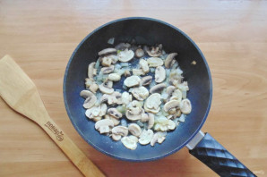 Киш с грибами и шпинатом Киш с грибами и шпинатом