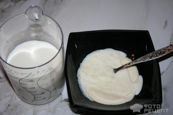 Рецепт: Баварский молочный десерт - с виноградом и орахами кешью