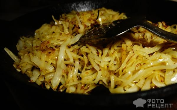 Рецепт: Гречневый бигос с индейкой - со свежей капустой Рецепт: Гречневый бигос с индейкой - со свежей капустой