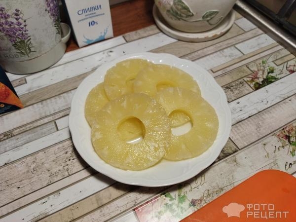 Рецепт: Курица карри с овощами - кабачками и ананасами