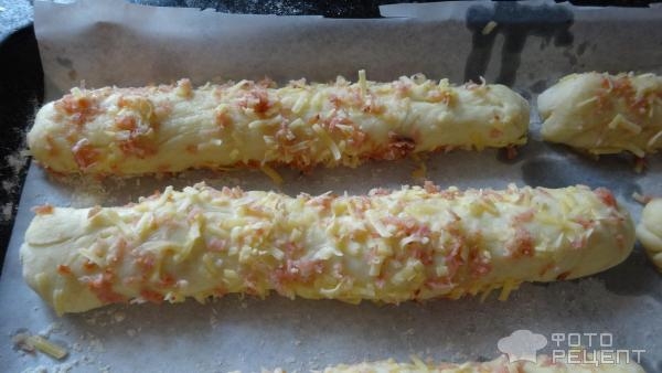 Рецепт: Мини багеты с обсыпкой из сыра и колбасы - Любимый хлебушек и детей и взрослых. Рецепт: Мини багеты с обсыпкой из сыра и колбасы - Любимый хлебушек и детей и взрослых.