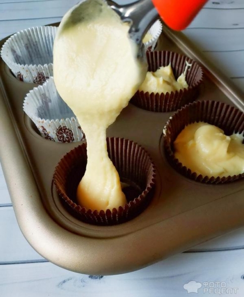 Рецепт: Пасхальные капкейки - ванильные с сахарными украшениями . Готовимся к Пасхе.