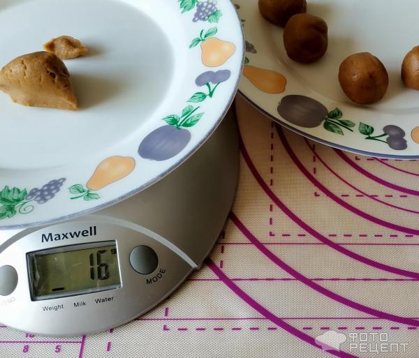 Рецепт: Печенье "Ромашка" - формовка изделия делает чудеса даже с обычным тестом