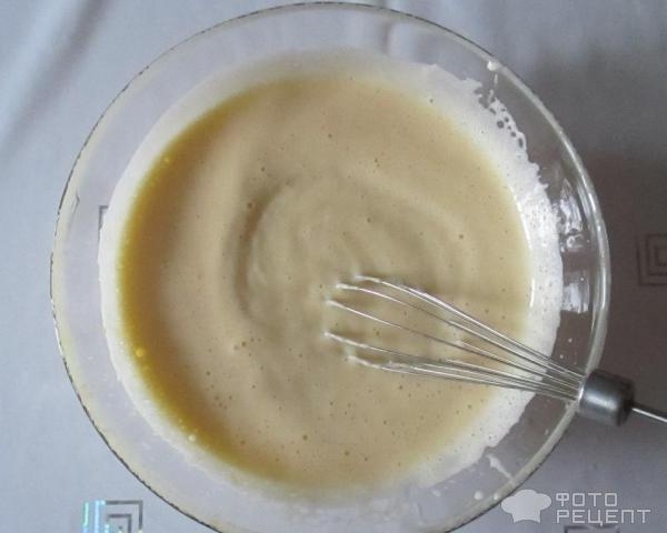 Рецепт: Пирог на кефире - с манкой и смородиновым вареньем