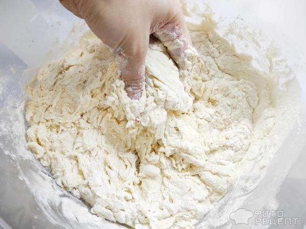 Рецепт: Сосиска в тесте - Любимая выпечка! Просто и питательно!)