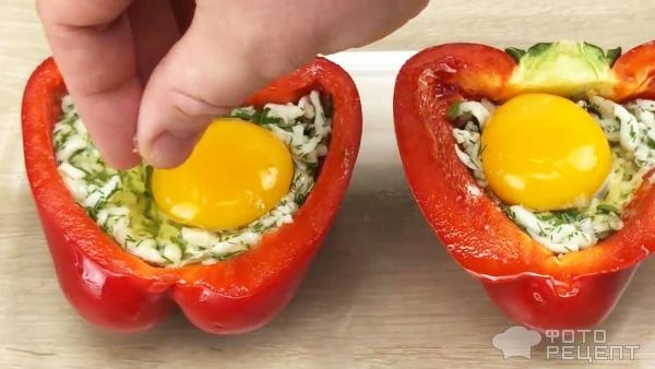 Рецепт: За печенные перцы с сыром в духовке - Сытный завтрак на скорую руку