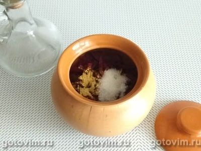 Суп-крем на бульоне из свиных косточек со свеклой Суп-крем на бульоне из свиных косточек со свеклой