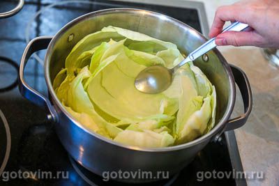 Рулет из капусты с мясом под хрустящей хлебной корочкой