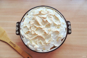 Яблочный пирог с белковым кремом