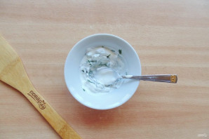 Морской окунь в сметане в духовке