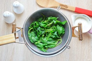 Салат из крапивы