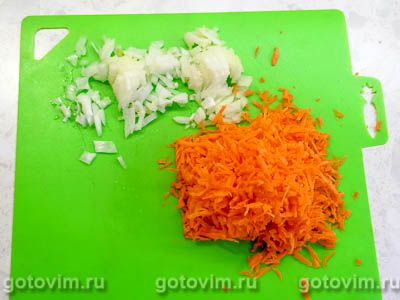 Куриный суп с овощами и вареным яйцом Куриный суп с овощами и вареным яйцом