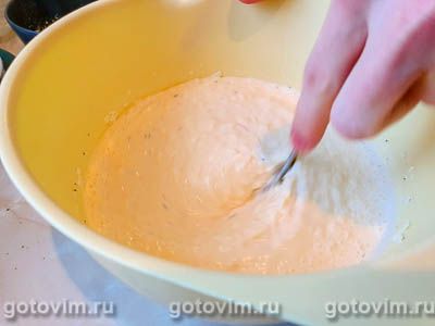 Пасхальный пирог с яйцами и зеленью