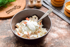 Тарталетки с творожным сыром и крабовыми палочками