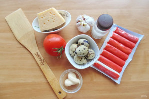 Салат с перепелиными яйцами и крабовыми палочками