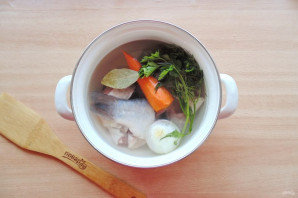 Заливное из карася