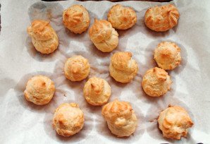 Профитроли с ягодами