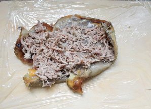 Рулет из свиных ушей