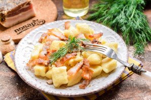 Ньокки с беконом Ньокки с беконом