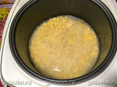 Пирожки с горохом на пару