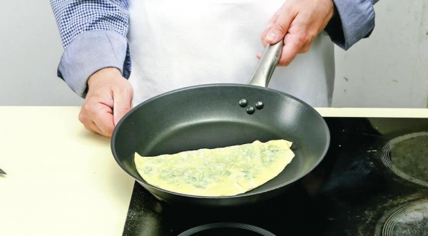 Сырные лепешки с зеленью и мацони, пошаговый рецепт с фото