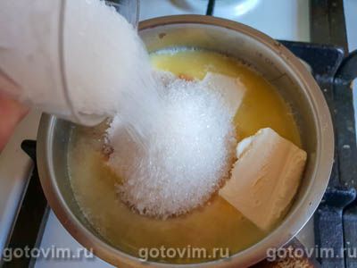 Бисквит на вине с шоколадной глазурью