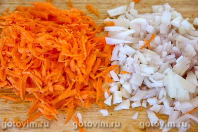 Пирог из голубцов с пшеничной кашей, грибами и овощами 