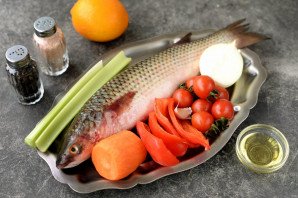 Пеленгас с овощами в духовке