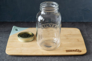 Рецепт компота из клубники на зиму