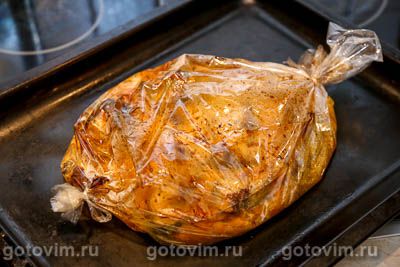 Минтай с овощами, запеченный в рукаве