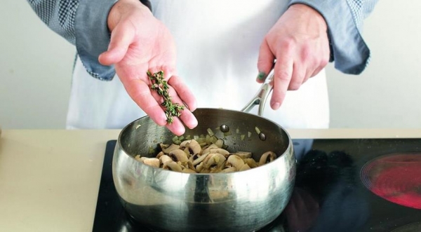 Суп из шампиньонов со сливками , пошаговый рецепт с фото