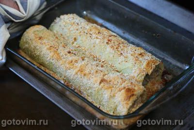 Рулет из капусты с мясом под хрустящей хлебной корочкой