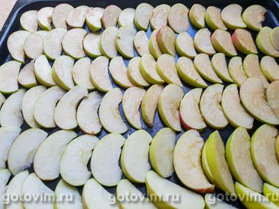 Сушеные яблоки в духовке с корицей и сахаром