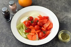 Пеленгас с овощами в духовке