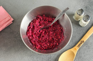 Свекла с сыром и орехами Свекла с сыром и орехами