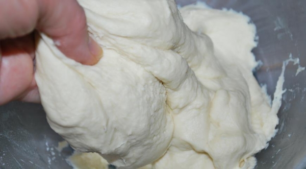 Мягкие брецели, фаршированные шоколадно-маковым тестом, пошаговый рецепт с фото