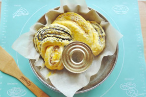 Орехово-маковый рулет