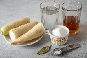 Маринованный дайкон