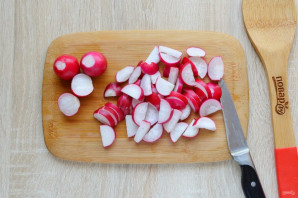 Салат с черемшой