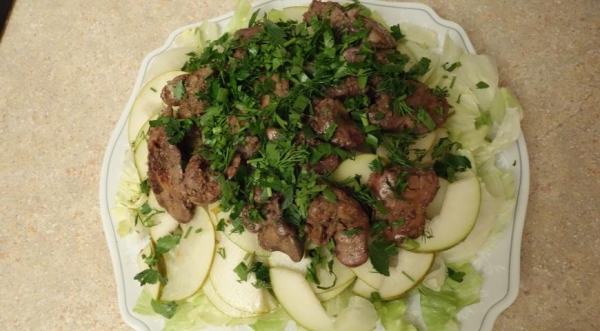 Салат из куриной печени и груши с маринованной вишней, пошаговый рецепт с фото Салат из куриной печени и груши с маринованной вишней, пошаговый рецепт с фото