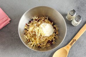 Свекла с сыром и орехами Свекла с сыром и орехами