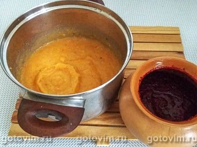 Суп-крем на бульоне из свиных косточек со свеклой Суп-крем на бульоне из свиных косточек со свеклой