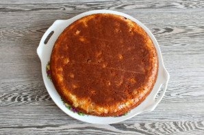 Шарлотка с ревенем