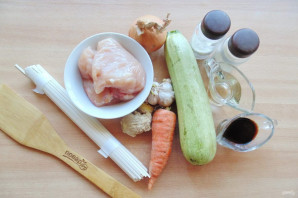 Жареная лапша по-китайски