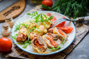 Рулетики из свинины с помидорами Рулетики из свинины с помидорами